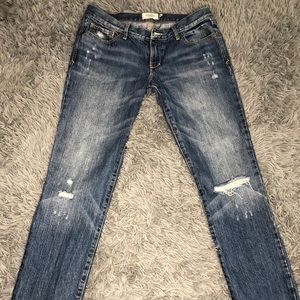 Abercrombie & Fitch Distressed Straight Legged